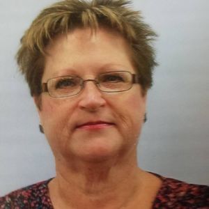 Meet your Posher, Debbie